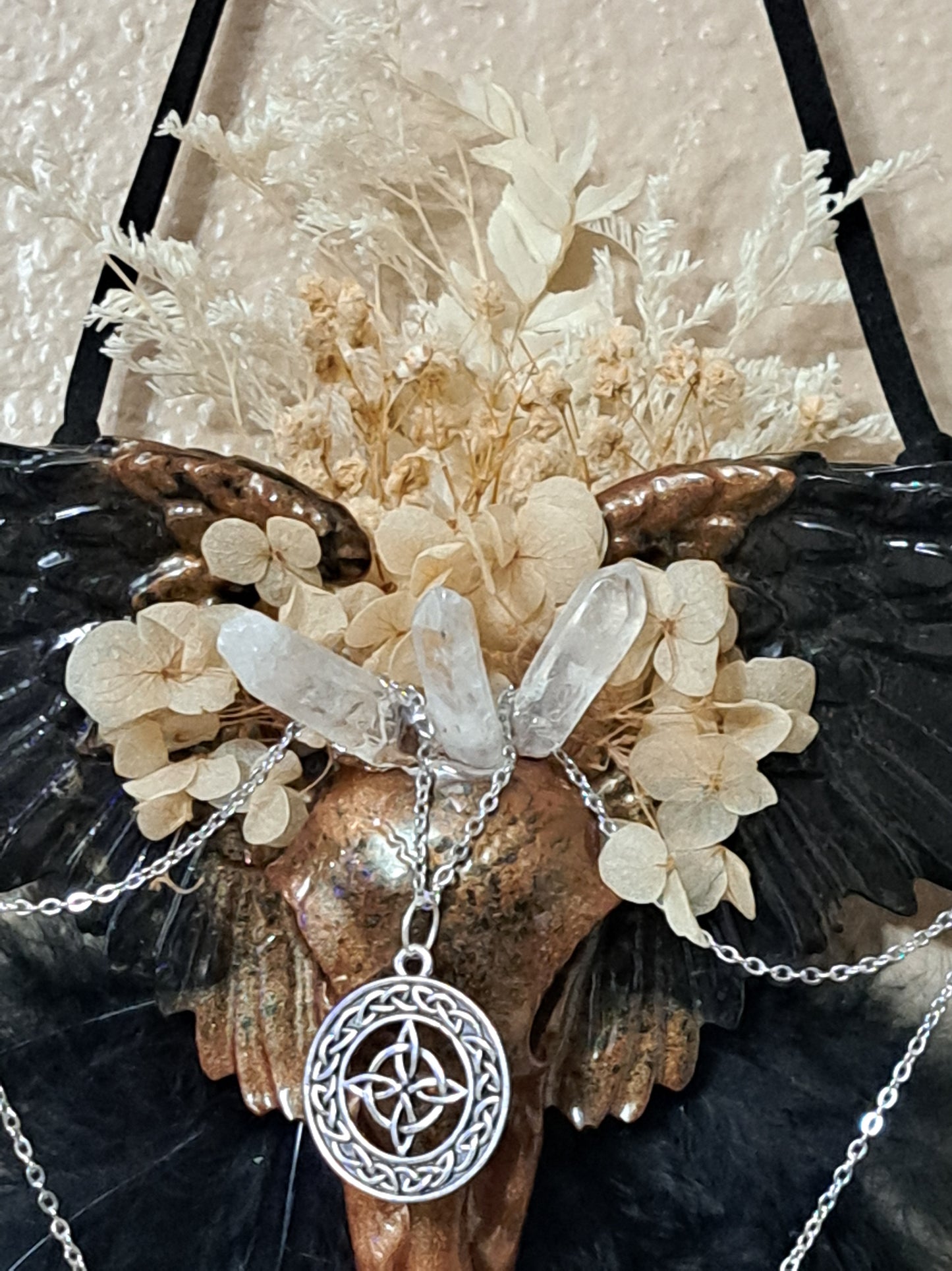 Handcrafted Winged Raven Skull Wall Hanging – One-of-a-Kind Gothic Botanical Decor