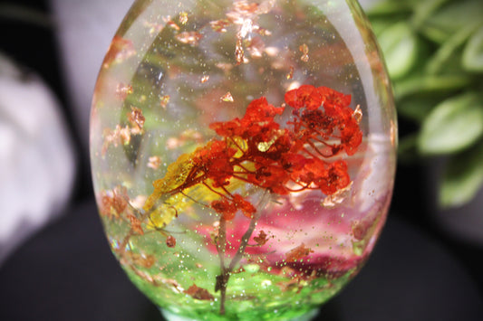 Mini Botanical Resin Egg – 2"x3" Fantasy Decor with Preserved Flowers, Crystals & Gold Flakes – Mystical Witchy Gift
