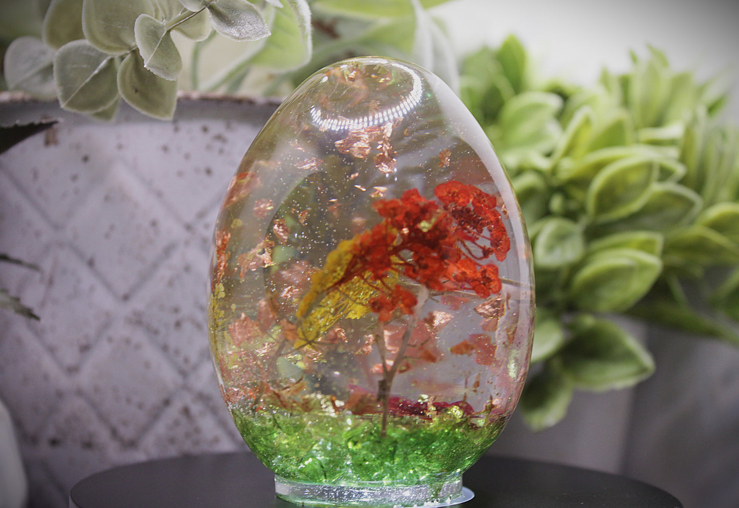 Mini Botanical Resin Egg – 2"x3" Fantasy Decor with Preserved Flowers, Crystals & Gold Flakes – Mystical Witchy Gift
