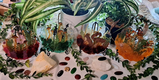 Large Resin Mushroom Coaster Set 5"x5" | Botanical Coasters with Dried Flowers & Ferns | Whimsical Forest / Cottagecore Decor Set of 4